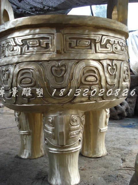 三足圆鼎，铸铜三足圆鼎 (1)