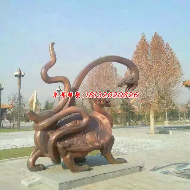 龙龟铜雕，蛇与龙龟公园摆放