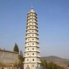 石塔，大理石塔雕塑