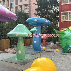 玻璃钢蘑菇雕塑，彩色蘑菇雕塑