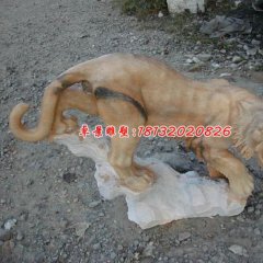 老虎石雕， 晚霞红动物石雕