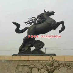 铜雕马，马踏祥云铜雕