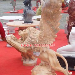 飞狮雕塑，晚霞红狮子雕塑