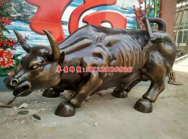 华尔街铜牛雕塑，广场动物铜雕