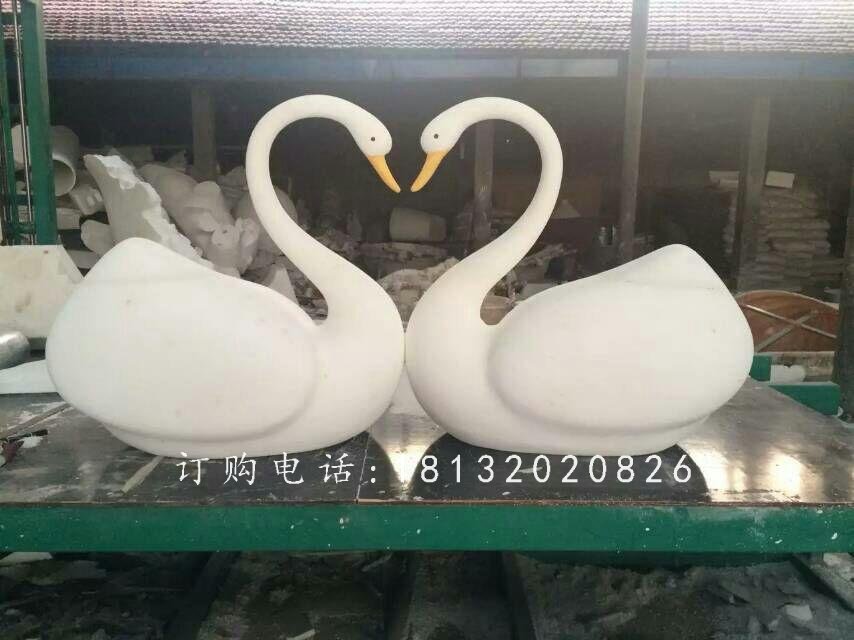 玻璃钢白天鹅，玻璃钢动物雕塑
