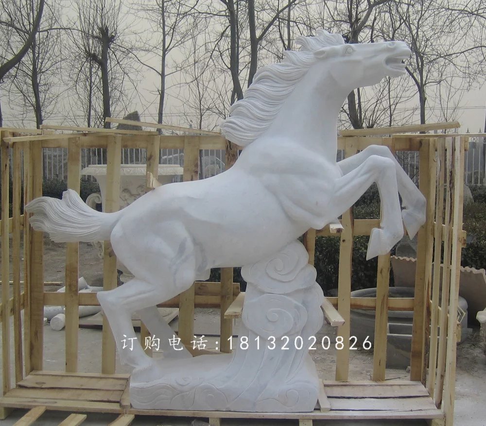 汉白玉石雕马，广场石马雕塑