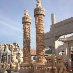 盘龙柱石雕，晚霞红盘龙柱