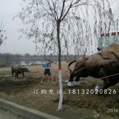 玻璃钢拓荒牛雕塑，玻璃钢动物雕塑