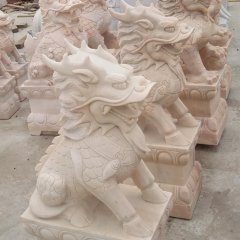 麒麟雕塑，晚霞红麒麟石雕