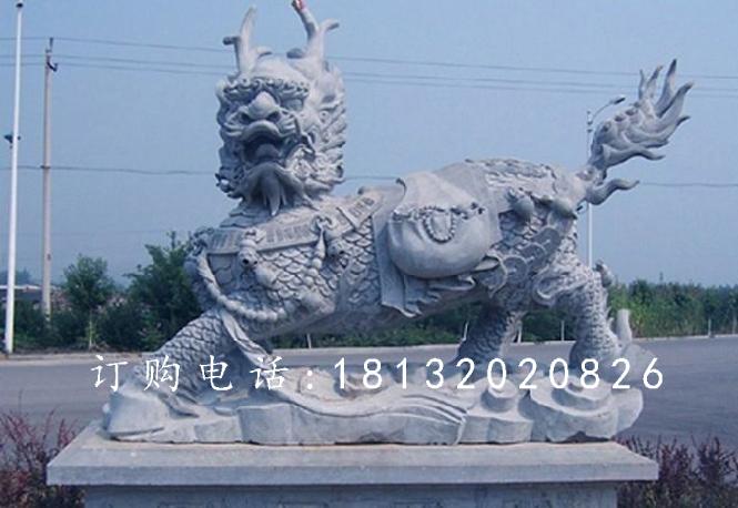 奔跑的麒麟石雕，青石麒麟雕塑