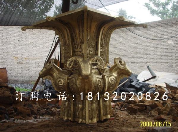 四羊方尊铜雕，鎏金四羊方尊铜雕