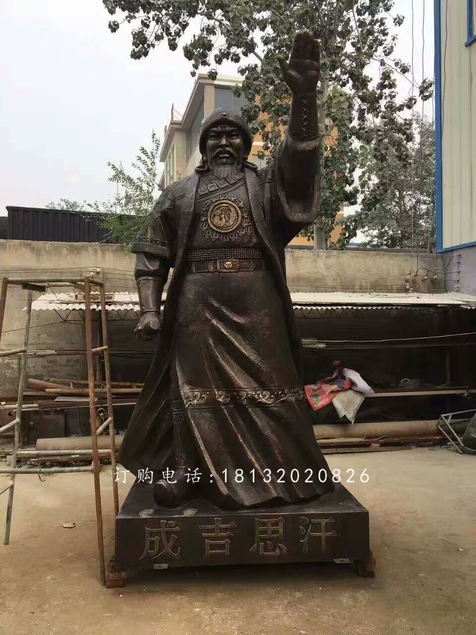 成吉思汗铜雕，广场古人雕塑