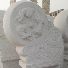 石雕门墩，抱鼓石