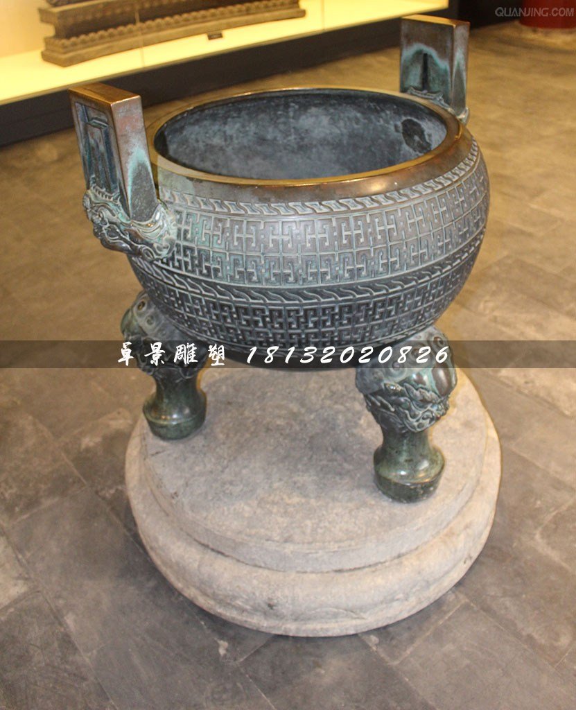 三足香炉铜雕，寺庙铜香炉