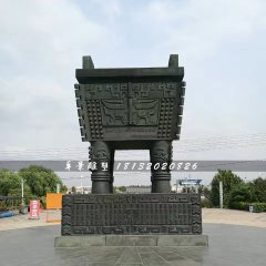 广场铜鼎，方鼎铜雕