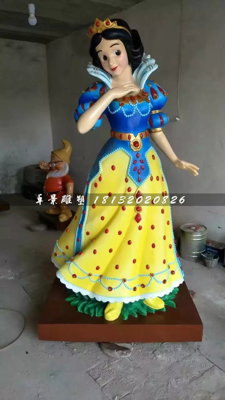 白雪公主雕塑，玻璃钢卡通人物雕塑