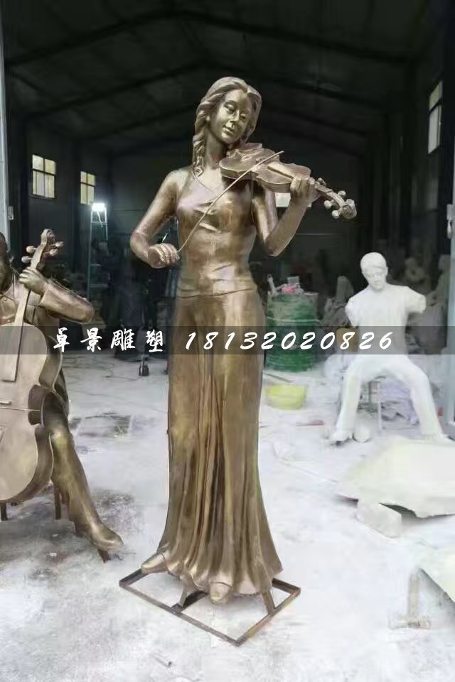 拉小提琴雕塑，玻璃钢人物雕塑