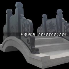 喜鹊登梅石浮雕桥，青石拱桥