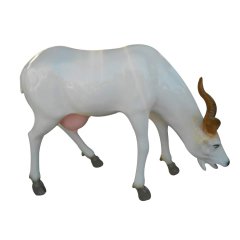 玻璃钢山羊雕塑，仿真动物雕塑