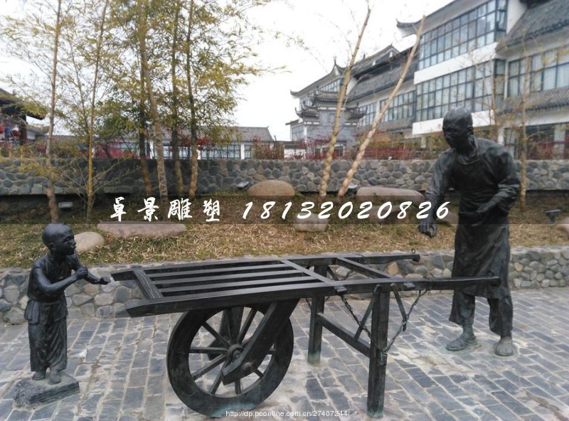 古代独轮车铜雕，公园景观雕塑