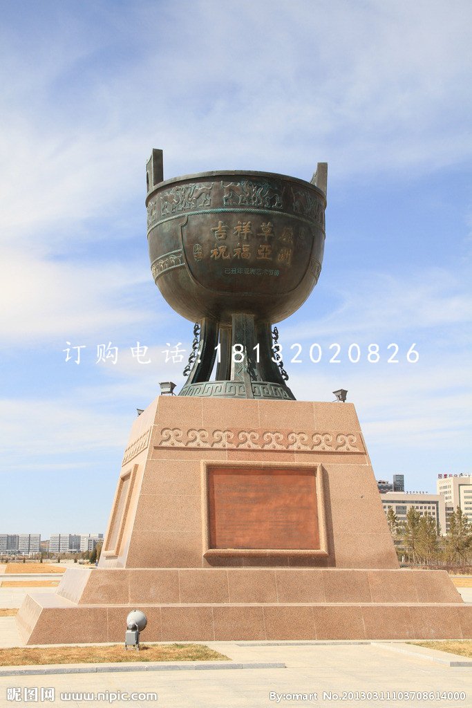 圆形铜鼎，广场青铜鼎雕塑
