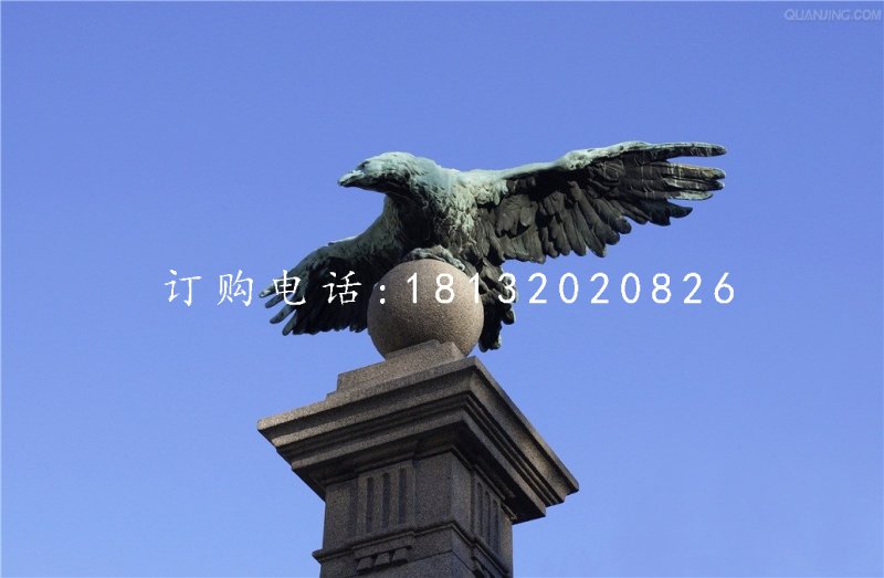 老鹰踩球铜雕，青铜老鹰雕塑