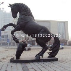 立马铜雕，广场铜雕马