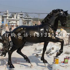玻璃钢马，公园动物雕塑