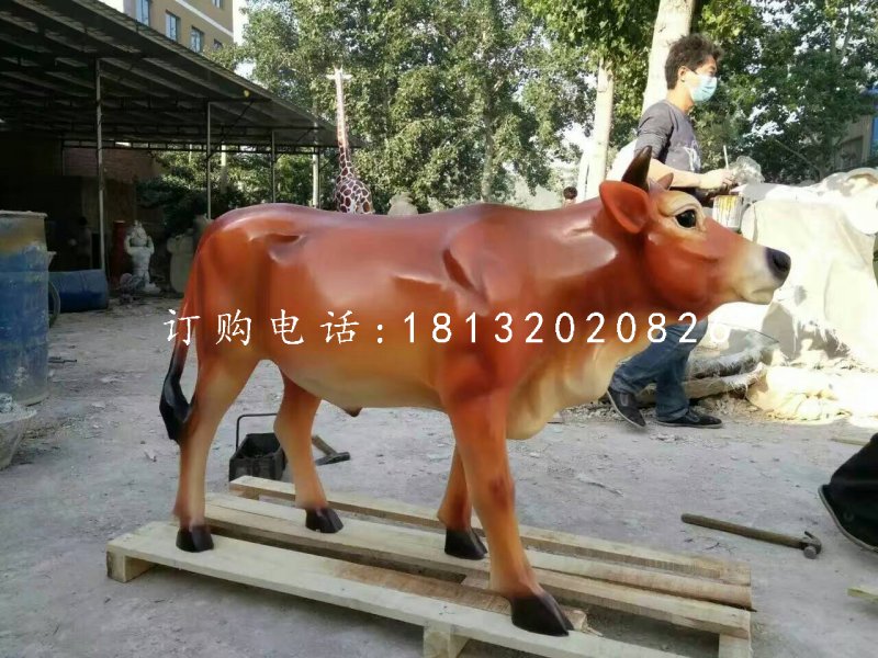 大黄牛雕塑，玻璃钢动物雕塑