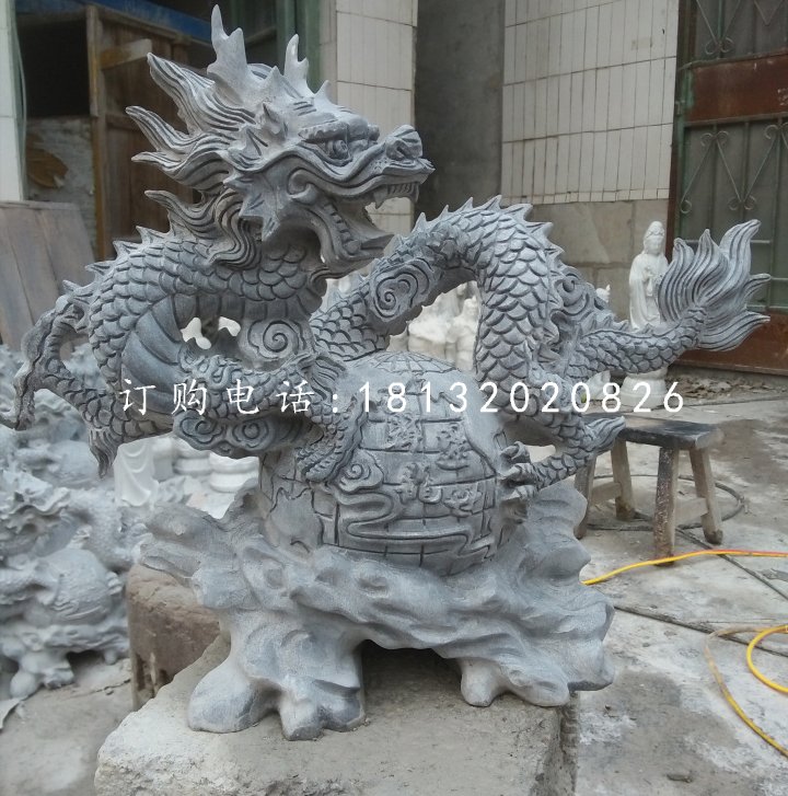 龙行天下石雕，青石龙雕塑