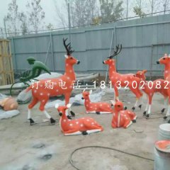 梅花鹿群雕塑，玻璃钢公园动物雕塑