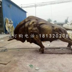 玻璃钢开荒牛雕塑，仿铜动物雕塑