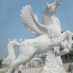 白色飞马石雕，广场石雕马
