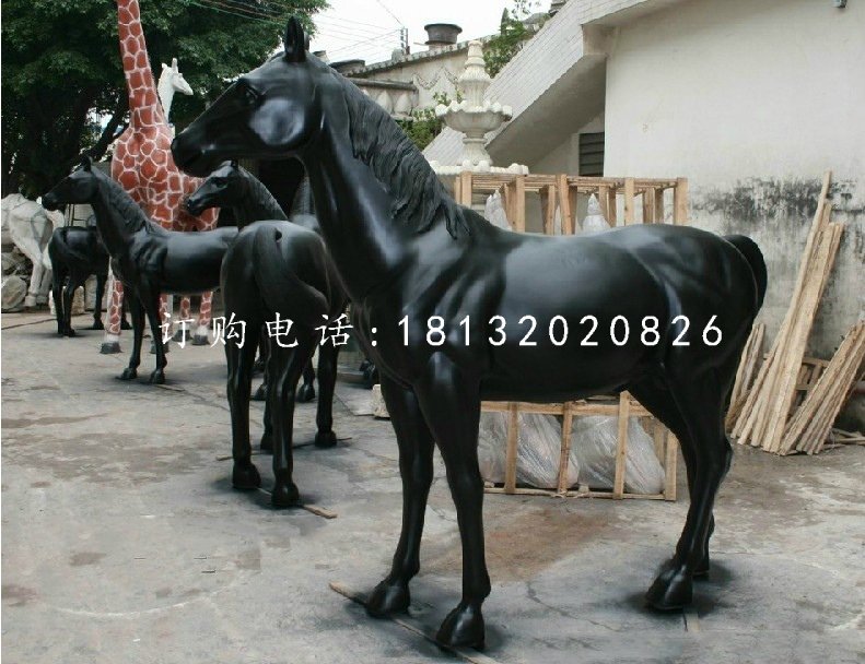 黑马雕塑，玻璃钢喷漆雕塑