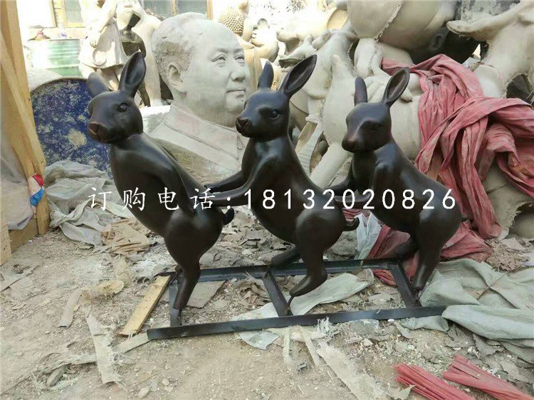 玻璃钢烤漆动物，小兔子雕塑
