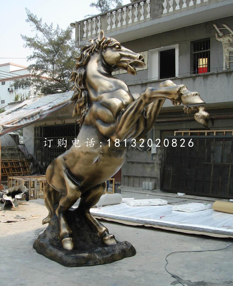 玻璃钢仿铜立马，广场动物雕塑