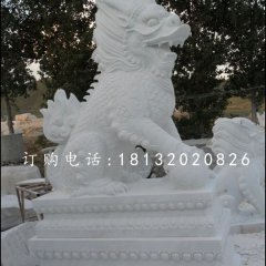 麒麟戏球石雕，汉白玉麒麟