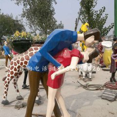 公园情侣雕塑，玻璃钢抽象人物