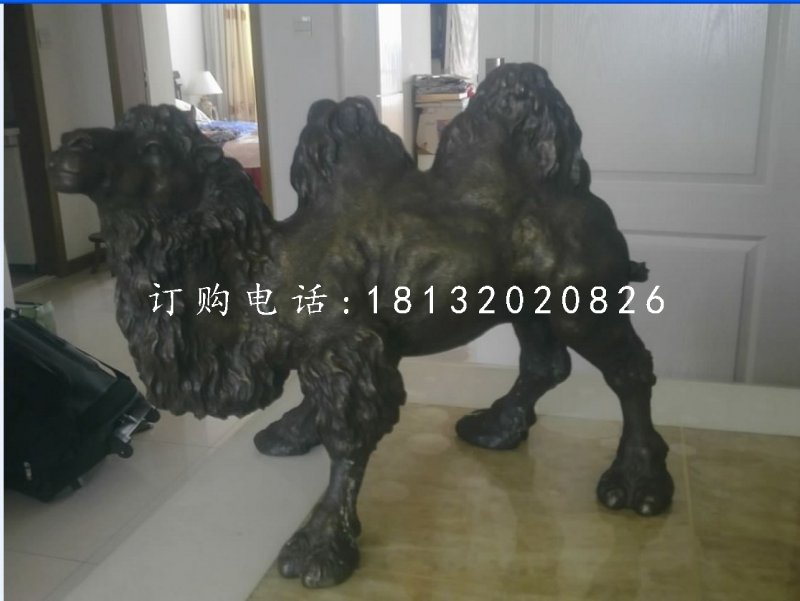 骆驼雕塑，玻璃钢仿铜动物