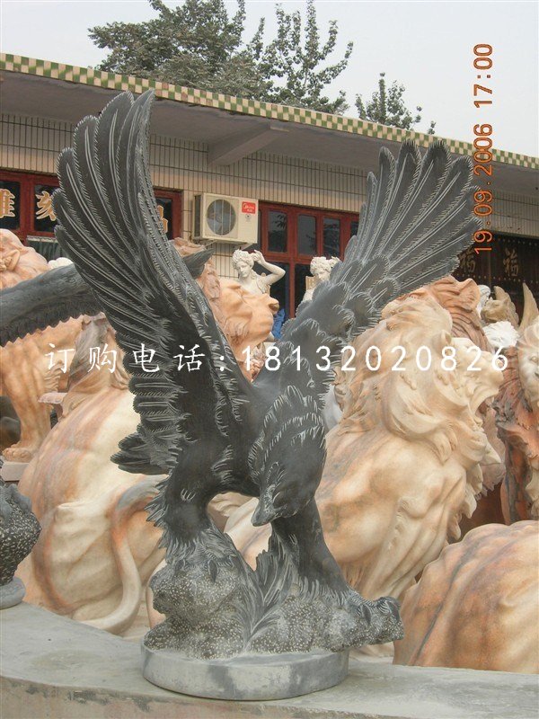 老鹰石雕，青石雄鹰雕塑
