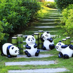 吃竹子的熊猫雕塑，玻璃钢仿真动物雕塑