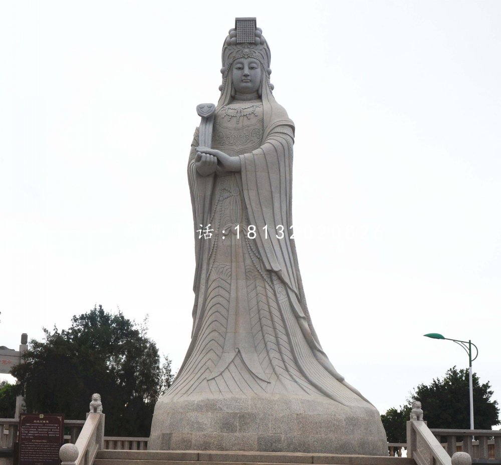 妈祖石雕，广场神仙石雕.jpg