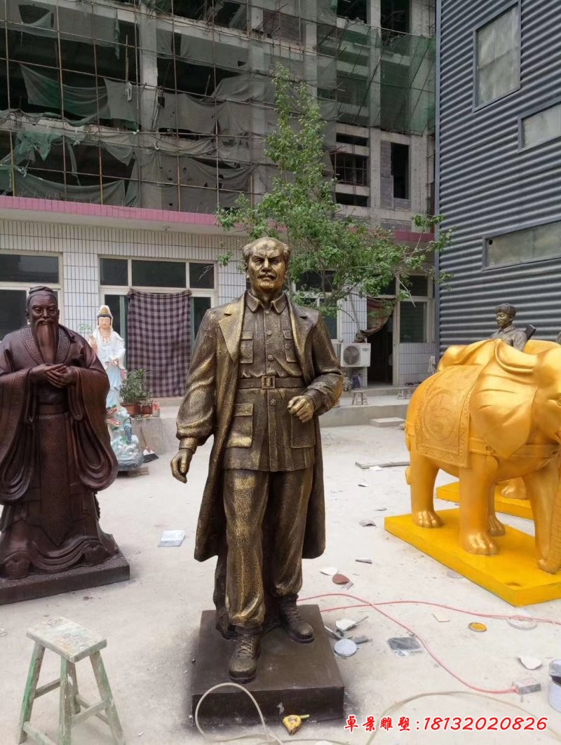 铜雕名人白求恩