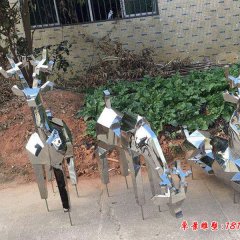 不锈钢抽象镜面鹿