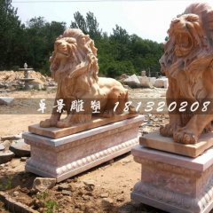 西洋狮石雕，趴着西洋狮雕塑