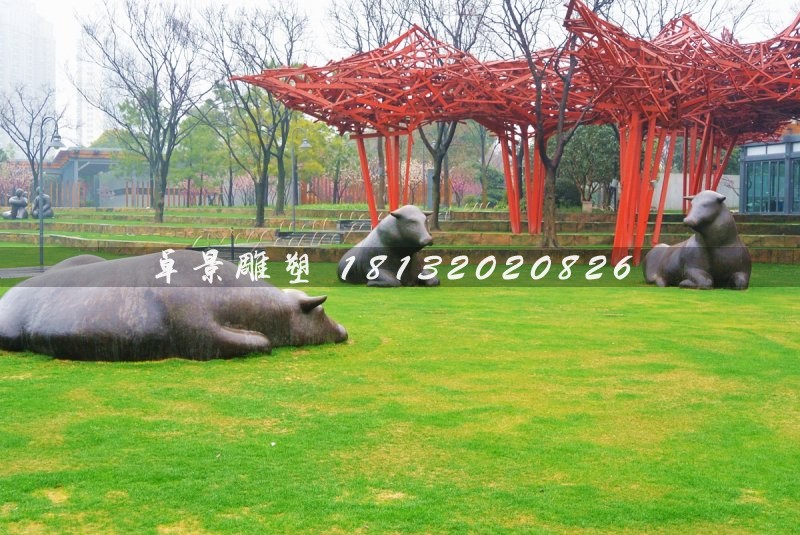抽象牛铜雕，公园动物铜雕