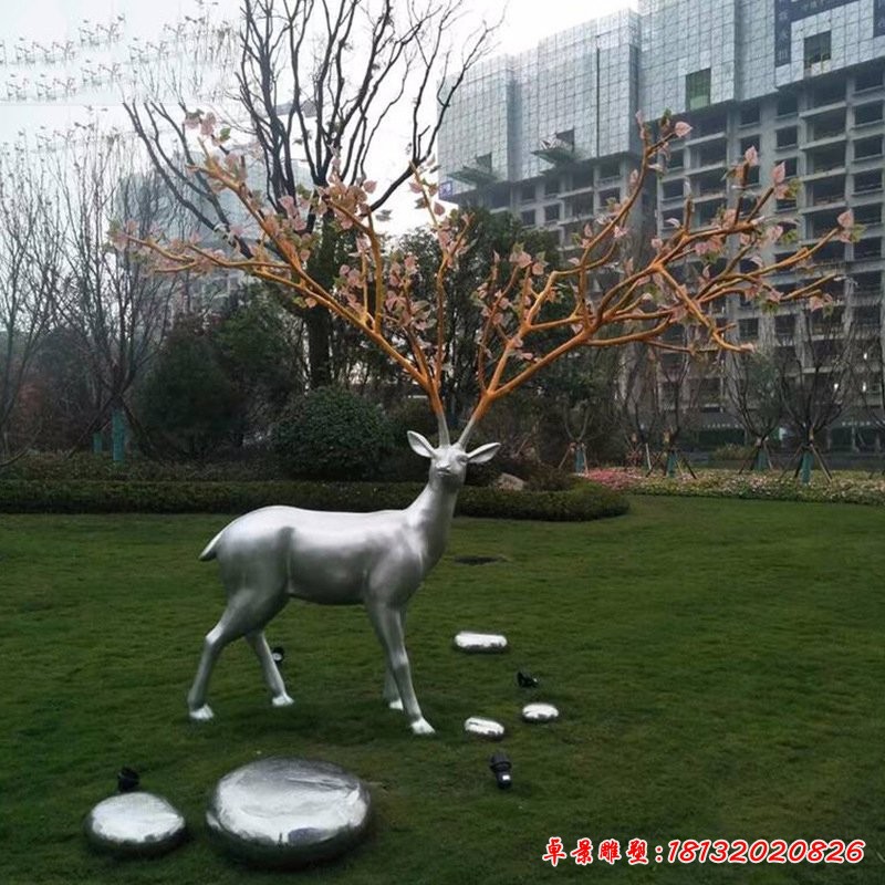 不锈钢树枝梅花鹿鹅卵石雕塑