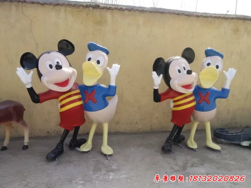 玻璃钢米老鼠与唐老鸭雕塑，玻璃钢卡通雕塑