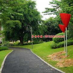玻璃钢抽象雕塑，公园景观雕塑