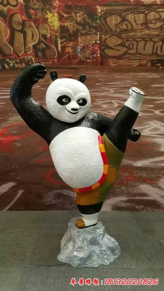 玻璃钢功夫熊猫雕塑，玻璃钢卡通雕塑